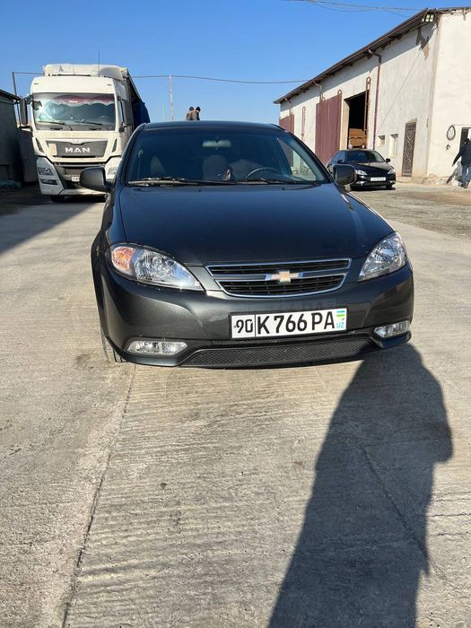 Gentra Avtomat 2021 sotiladi