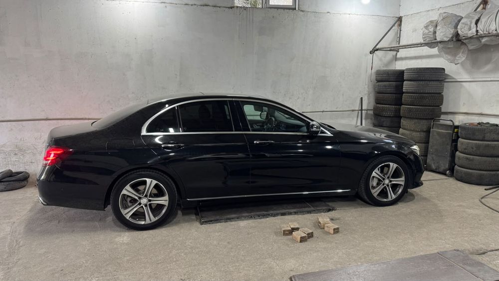 Мерседес w213 Е класс R 18 оригинал