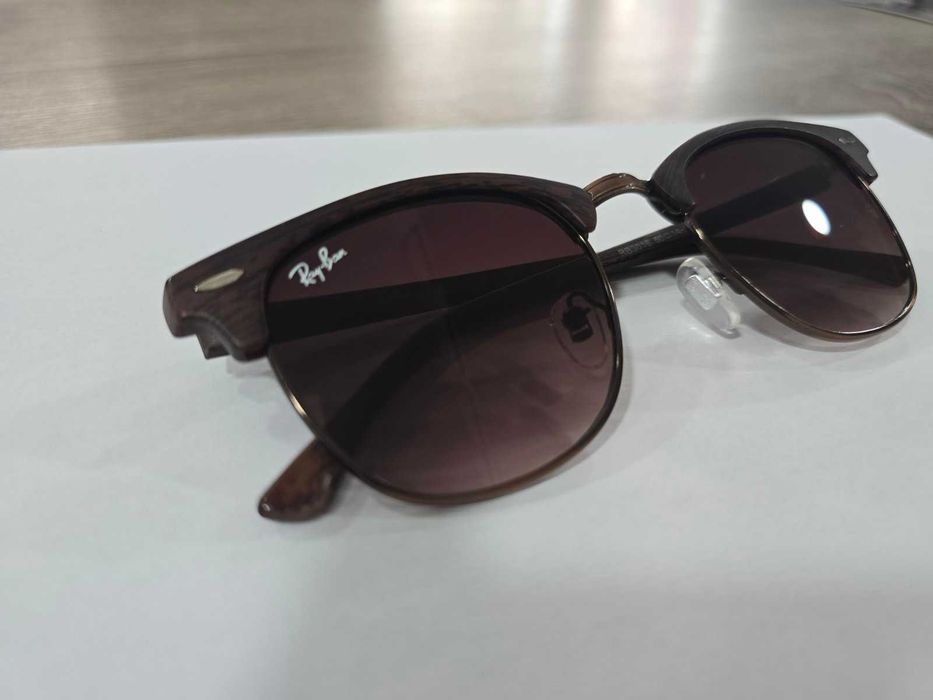 Слънчеви очила Ray-Ban Clubmaster RB3016