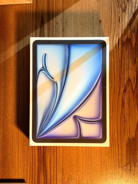 iPad Air 11 M3 128GB Blue + чехол ESR + стекло | идеал | 550$ торг