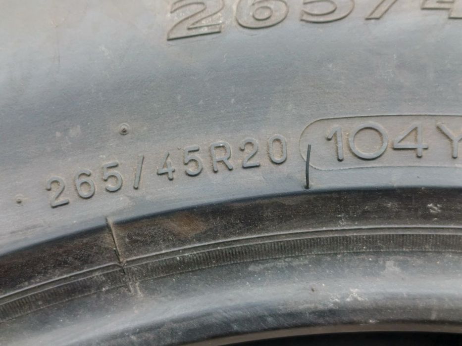 265/45/20 пара в отличном состоянии