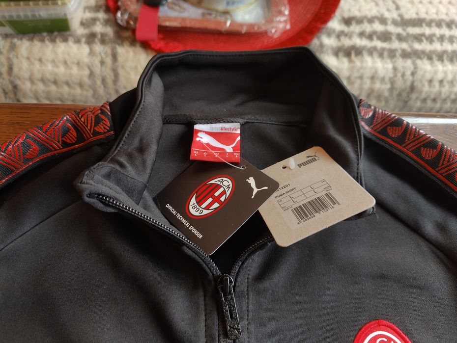 Тренировъчен футболен екип FC Milan King Anthem сезон 25/26