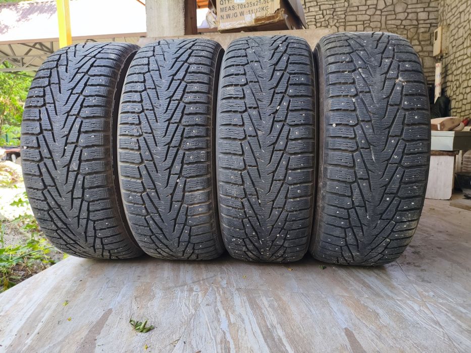 285 60 R18 Комплект 4шт. Nokian Шипы 2021 Год Шины