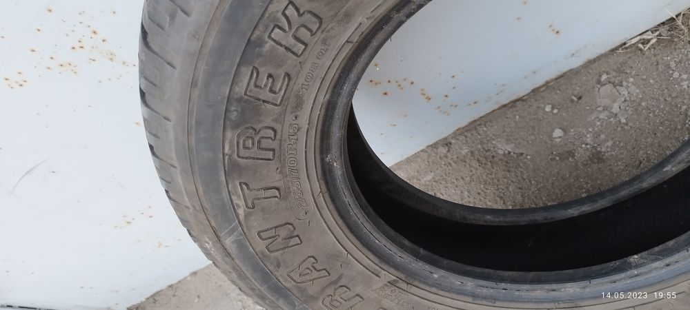 Продам резину размер R15. 255/70
