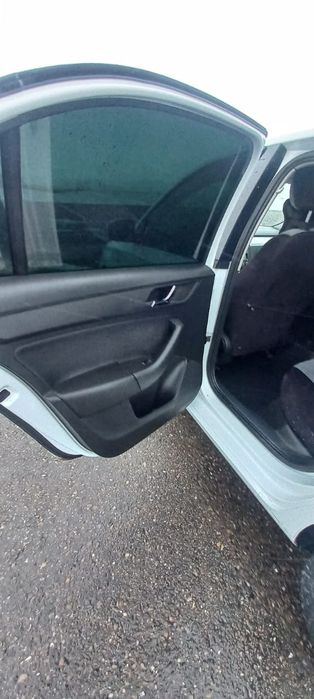 Продам автомобиль Skoda Rapid Elegance