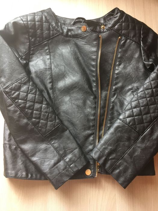 Кожаная куртка на девочку