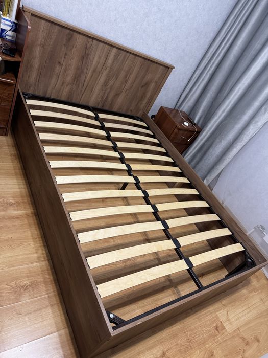 срочно продам кровать