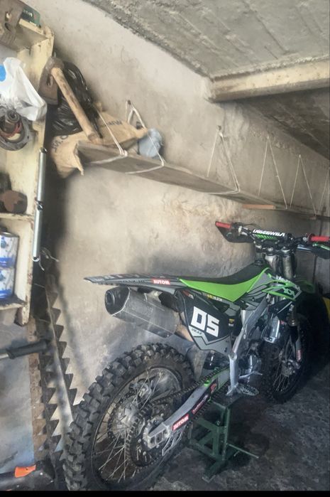 Здравейте продавам kawasaki kx250f 2013