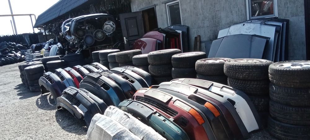 Авто разбор привозные запчасти оригинал.