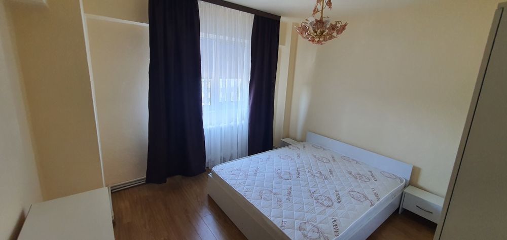 Inchiriez apartament 2 camere