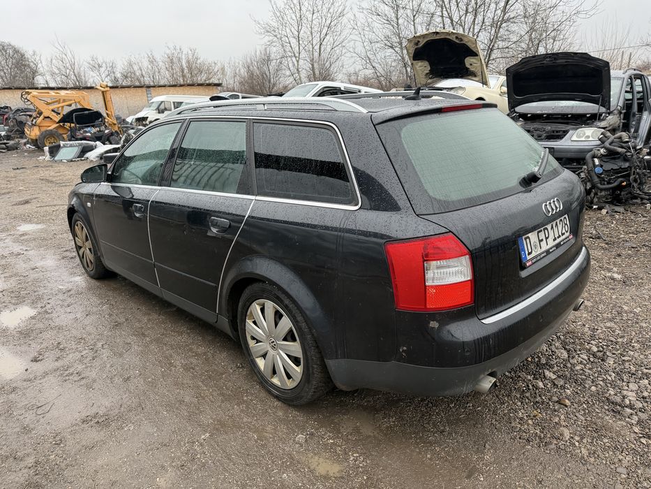 Ауди А4 Б6 3.0 бензим 6 ск само на части