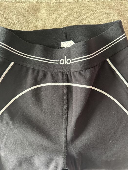 Alo Airbrush High-Waist Heart Throb Legging