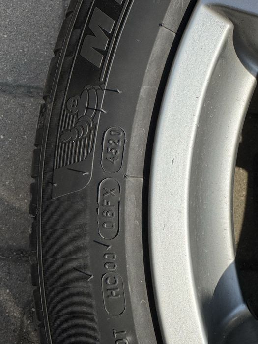 Джанти с гуми 235,50,20,5 114,3