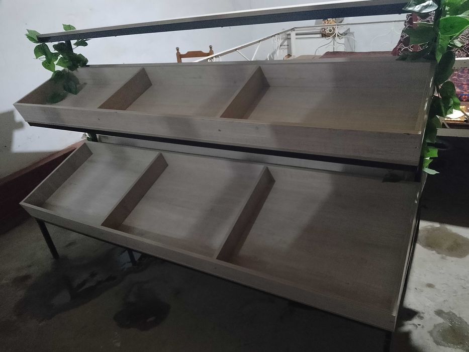 Magazinlar uchun meva qoyishga pastavka