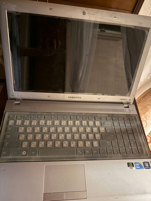 Samsung R580 (Sens R580) noutbuk sotiladi