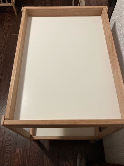 Маса за повиване SNIGLAR