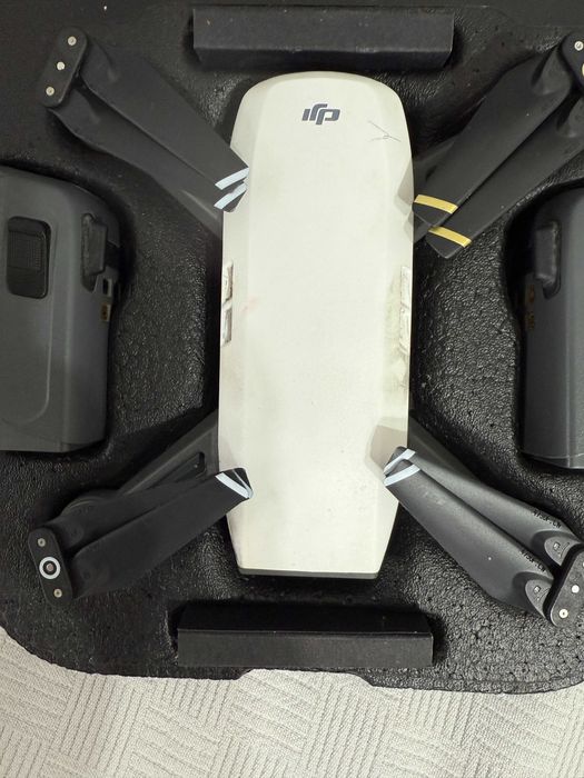 drona DJI SPARK in stare perfecta