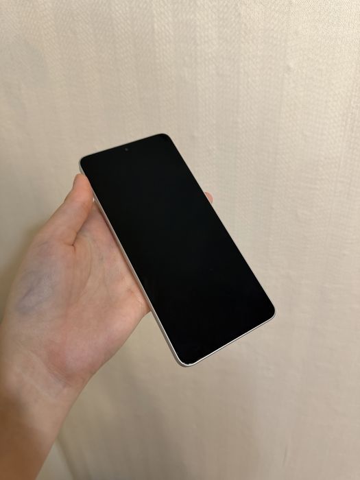 Продам POCO x6 Pro