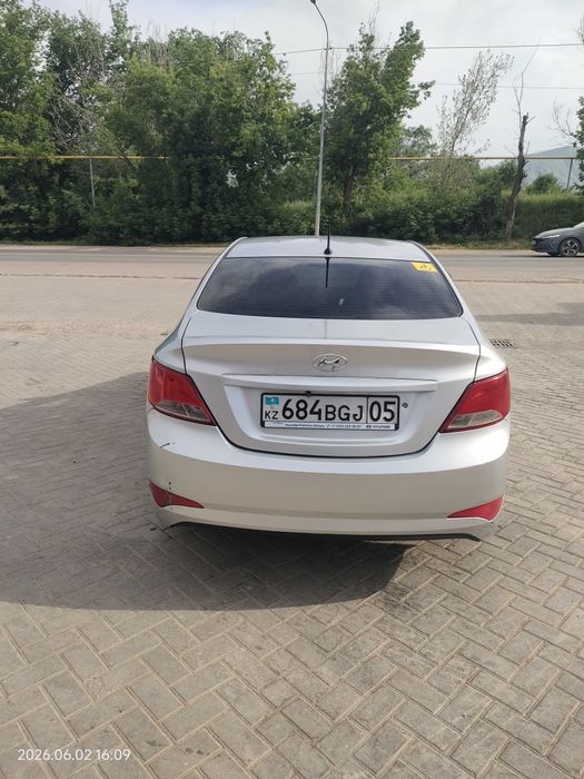 Hyundai Accent 2015