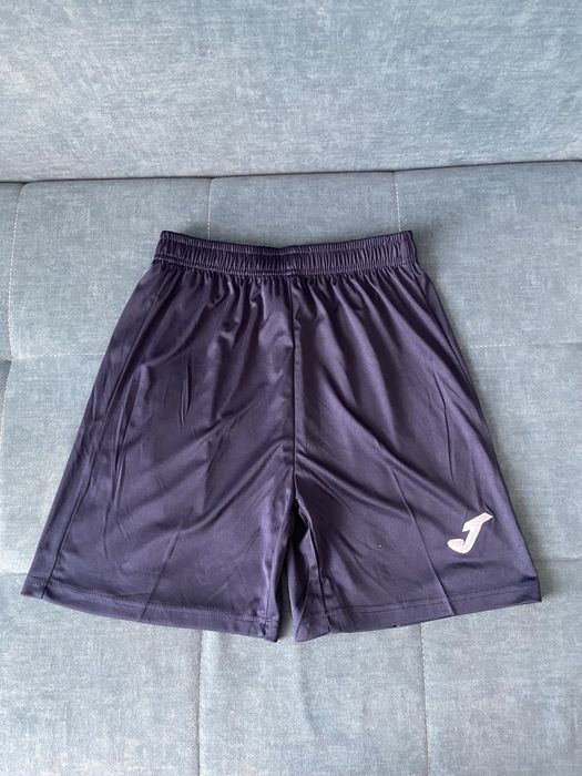 Футбольные спортивные шорты