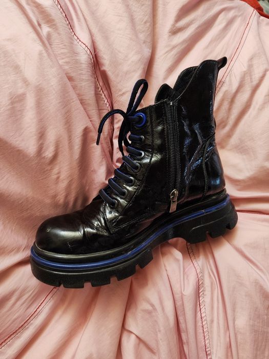 Кожаные зимние ботинки