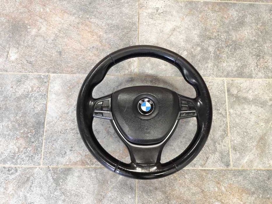 Volan din piele cu comenzi si airbag 3382F011 BMW Seria 5 F10