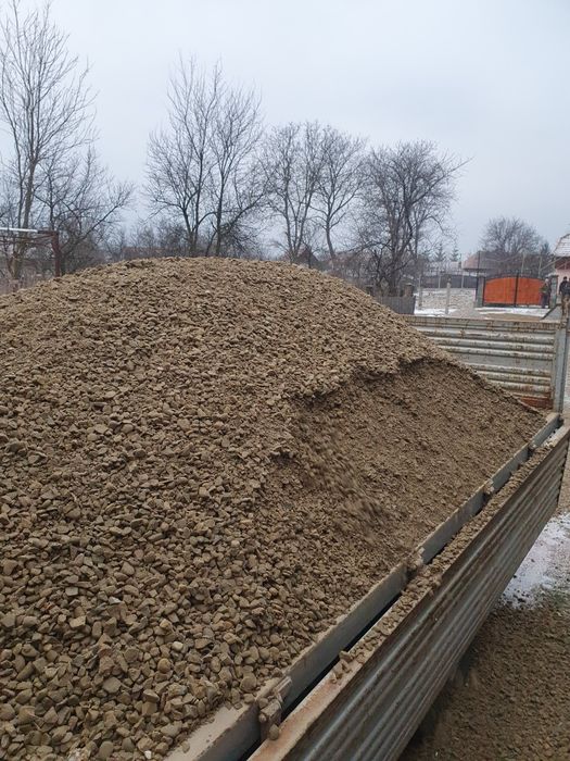 Nisip piatra,amestec,sorturi,balastru,bolovani. basculabil