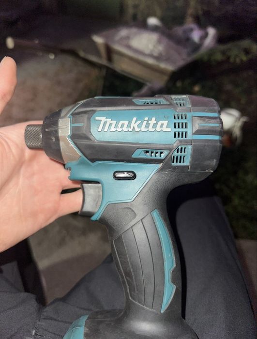 Ремонт и рециклиране на батерии и машинни и инстументи