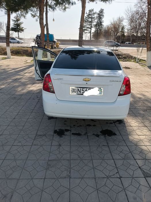 Lacetti 1.8  yil 2009