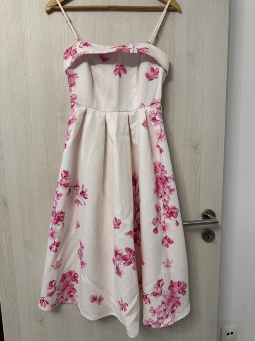 Rochie eleganta MOHITO