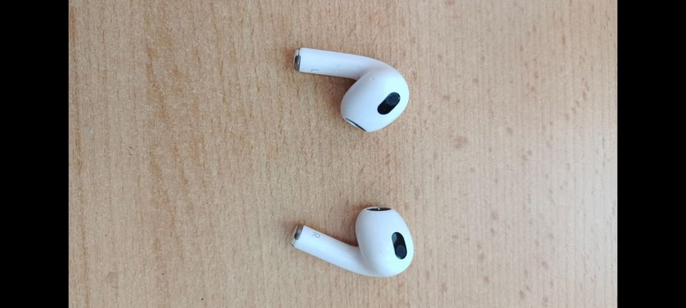 Наушнкии в хорошем состояние