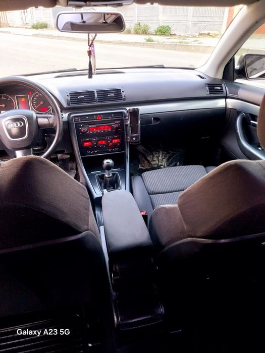 Audi A4 B7 2.0TDI 140cp BLB S - Line