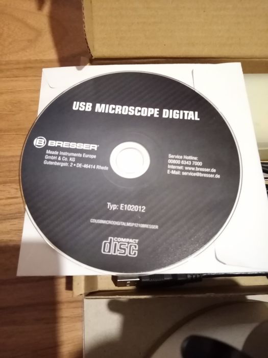 Vând set de lame didactice Bresser  cu preparate pentru microscop.