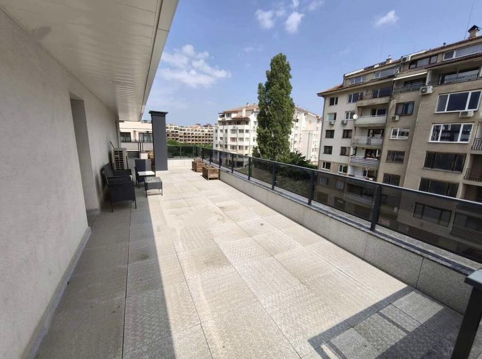 Дава се под наем Тристаен апартамент в София, Малинова долина - 170 кв.м за 849 € - Снимка #4