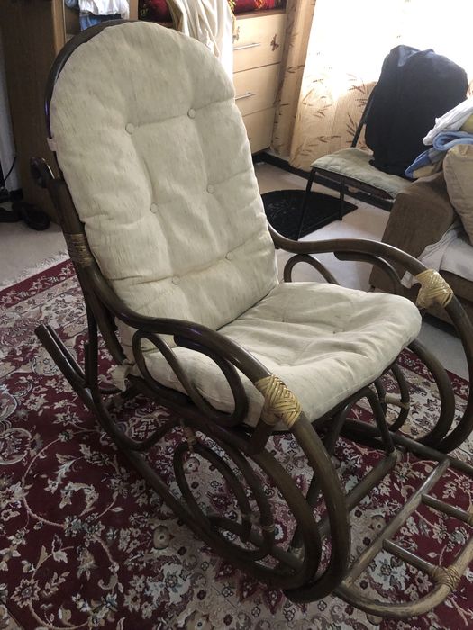 Кресло качалка  продам