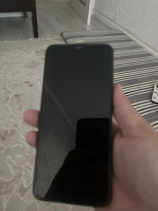 Продам телефон Редми А02+