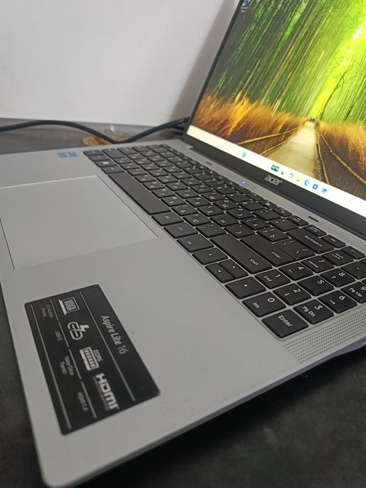 Acer Aspire Lite 16 i3-1305U