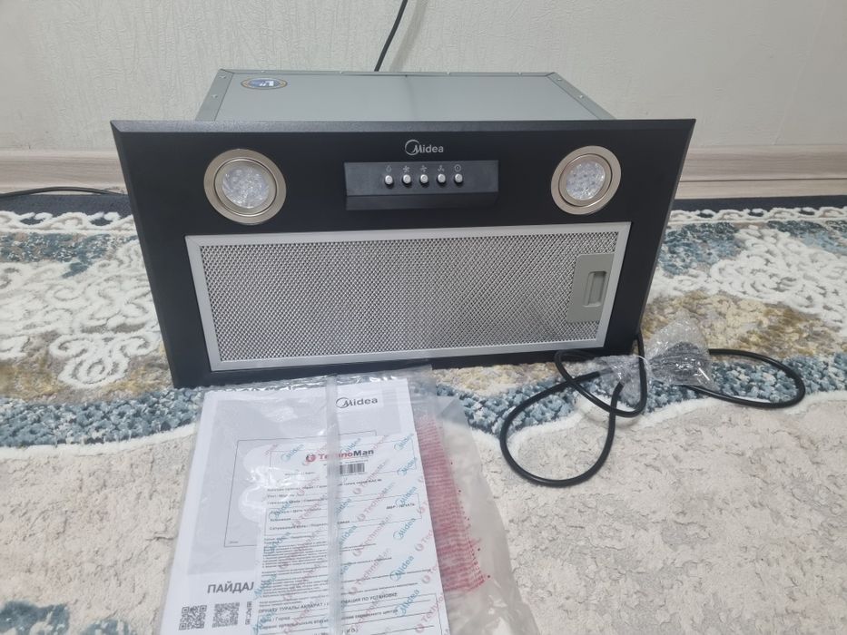 Продам вытяжку новую