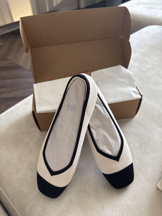 Продам новые балетки Vivaia