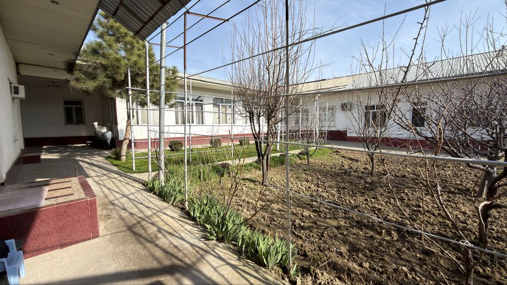 Охунбобоев Олмазор 6,8 сотки вдоль дороги