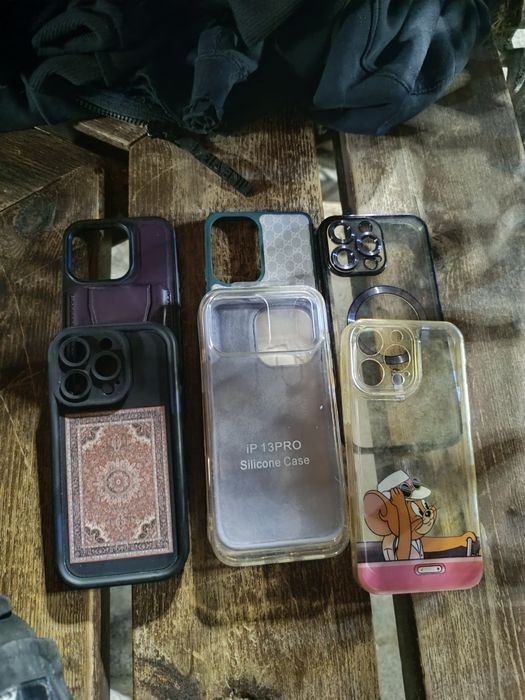Чехлы на айфон  продам срочно