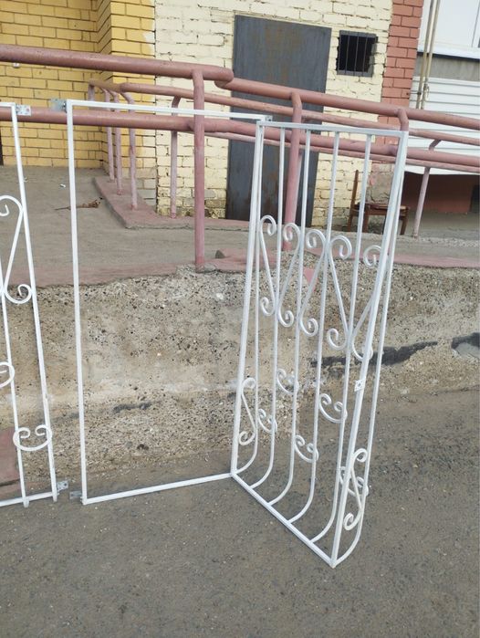 Продам решетки  недорого