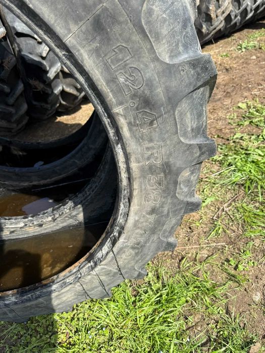 12,4 R38 Michelin