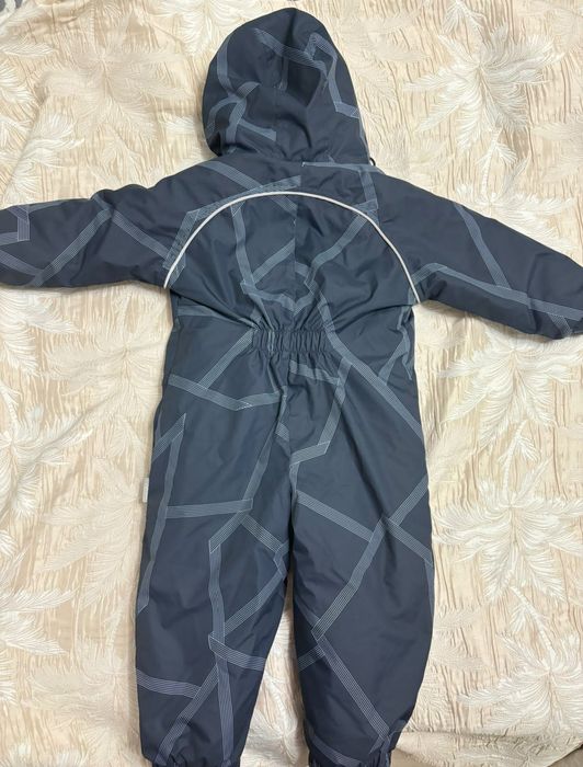 Продам детский комбинезон на мальчика
