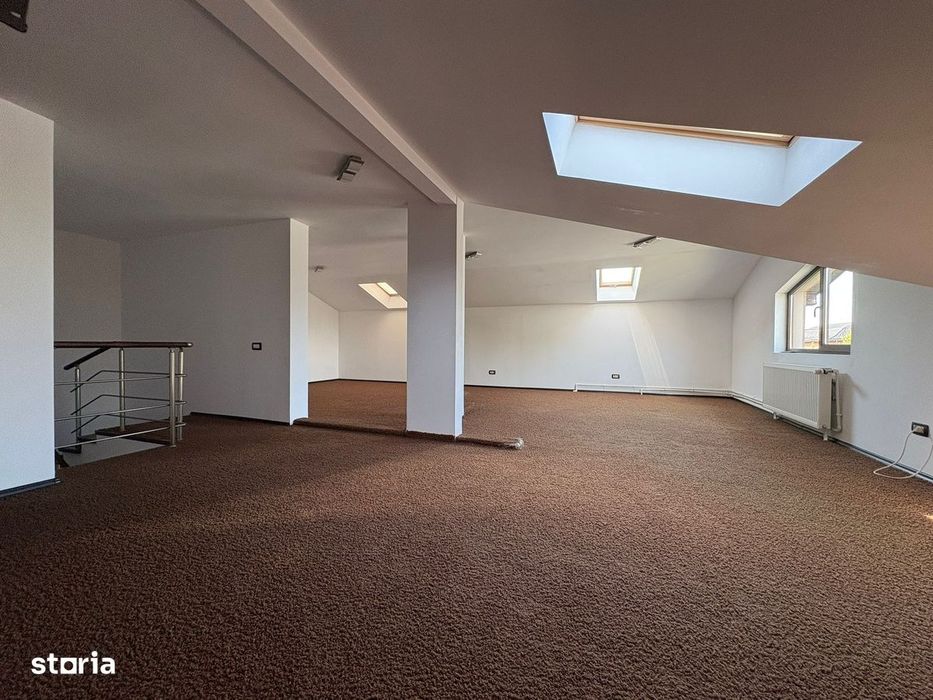 Vilă Duplex Impresionantă | 420 Mp | 12 Camere | Garaj Dublu