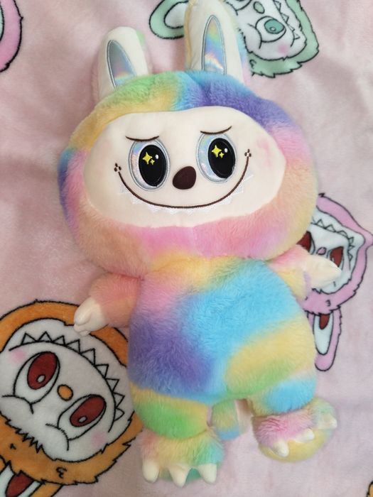 Лабубу с пледом новый