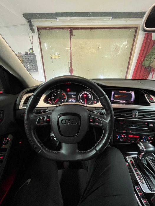 Vând Audi A4 B8, 2011, 2.0TDI 143cp CAGA Multitronic 8+1