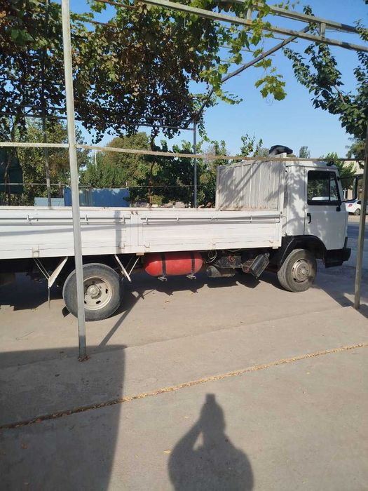 ўз. ота йўл юк машинаси. техник соз ҳолатда.