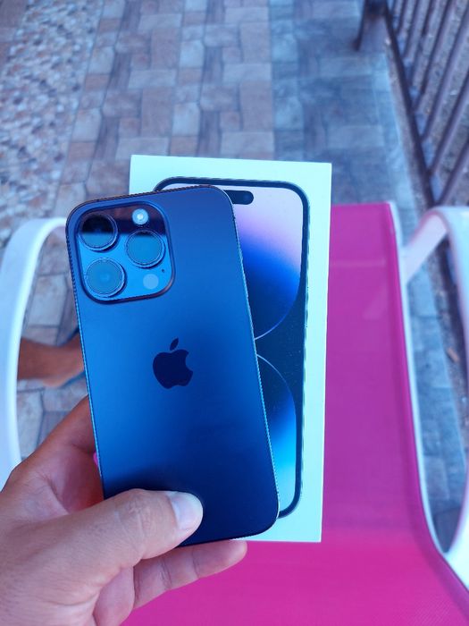 iPhone 14 pro в хорошем состоянии