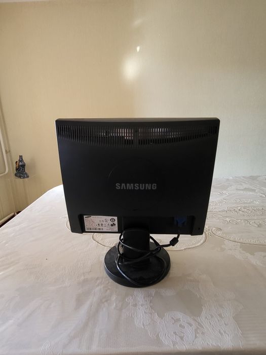 Продается монитор